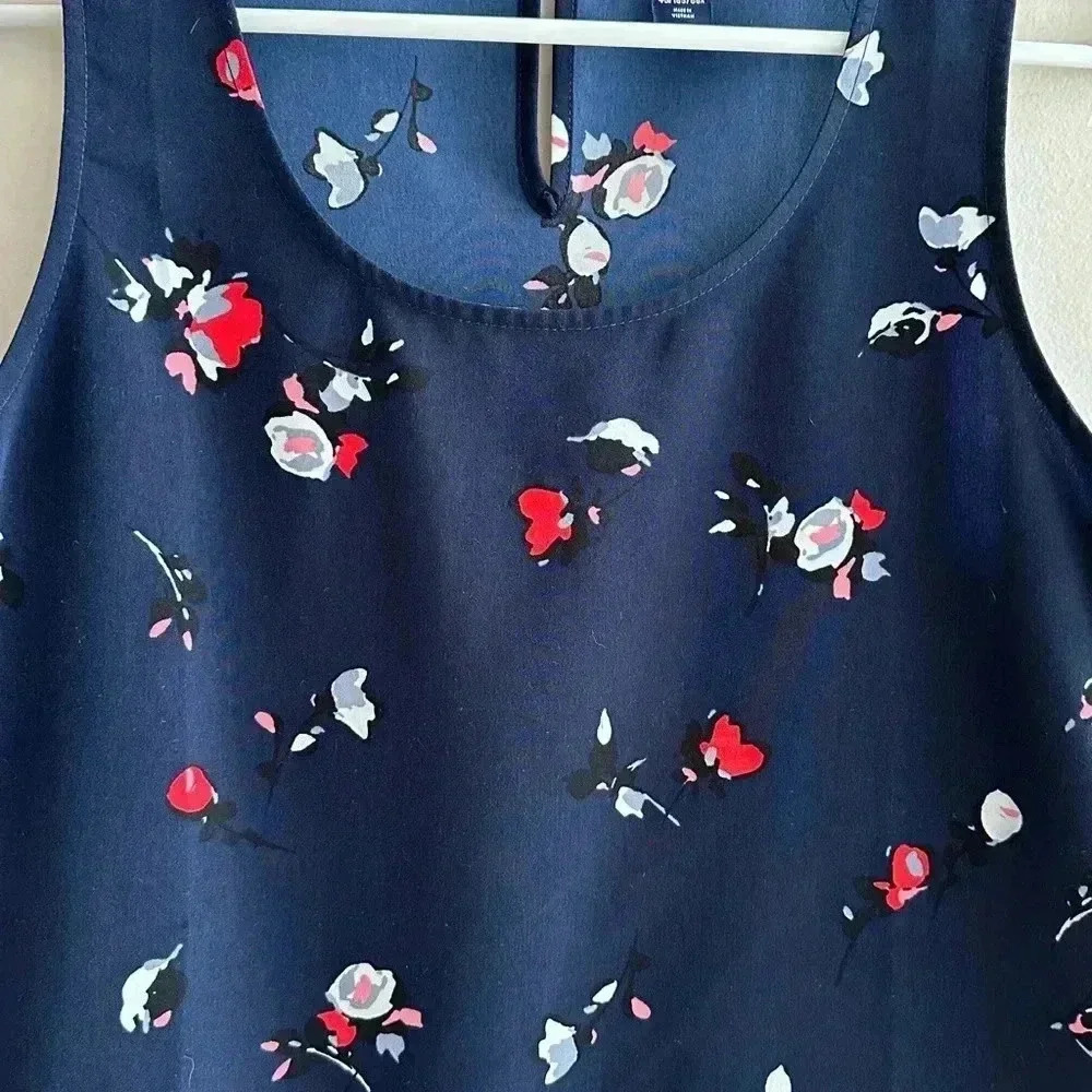 GAP Navy Blue Tank Top with Flowers, Square Tank Top, Layering Tank, Size Small - Picture 16 of 16